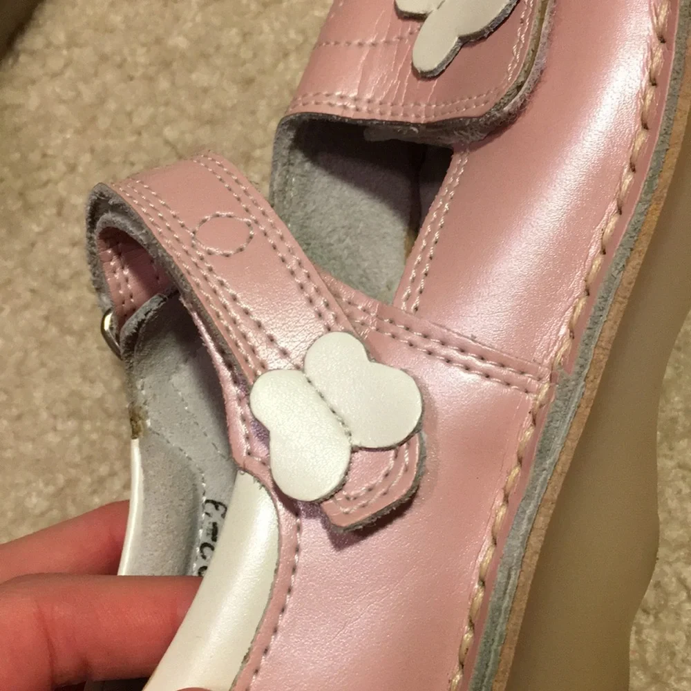 EUC girls sandals